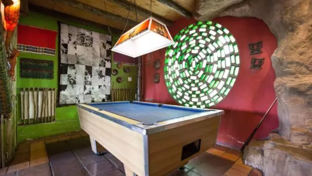 Amphitheatre-Backpackers-Lodge-1
