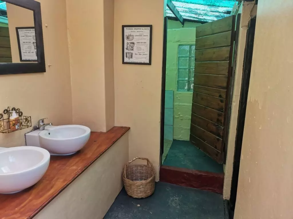 Amapondo-Backpackers-1